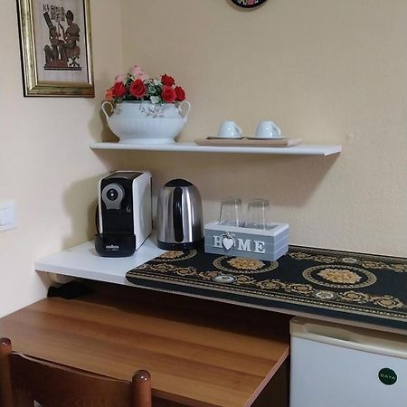 Li Muntigeddi Hotel San Teodoro  Luaran gambar