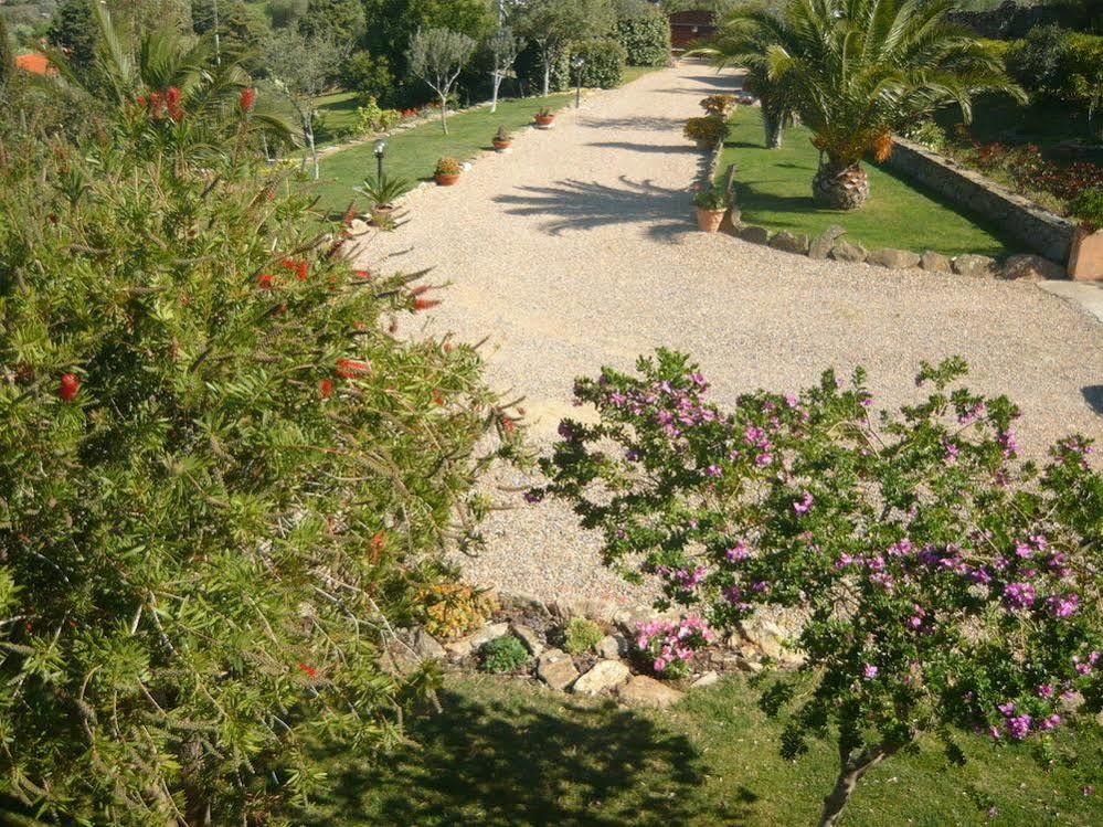 Li Muntigeddi Hotel San Teodoro  Luaran gambar